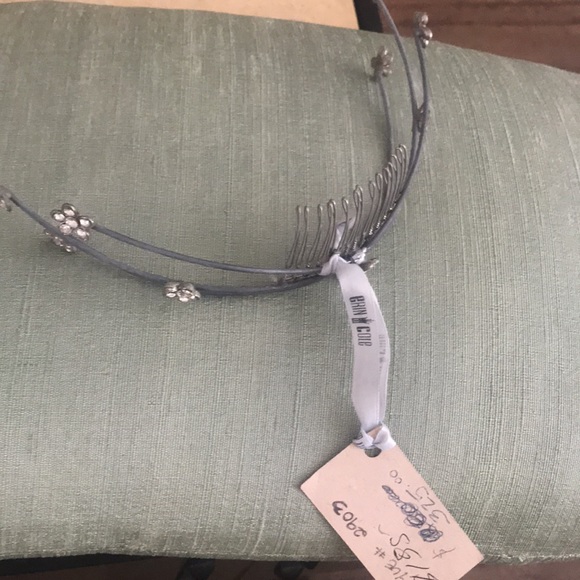 Vintage tiara so unique brand Erin cole - Picture 4 of 5